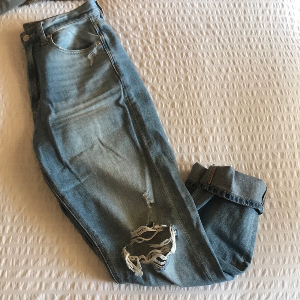 american eagle mom jeans